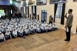Langkah Efektif Mempersiapkan Mental Anak Menjelang Seleksi SMA Favorit Langkah Efektif Mempersiapkan Mental Anak Menjelang Seleksi SMA Favorit