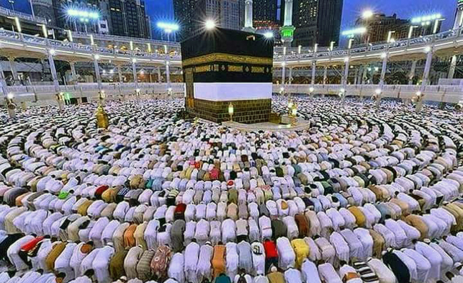 Keutamaan Shalat di Masjidil Haram dan Nabawi: Meraih Pelipatgandaan Pahala